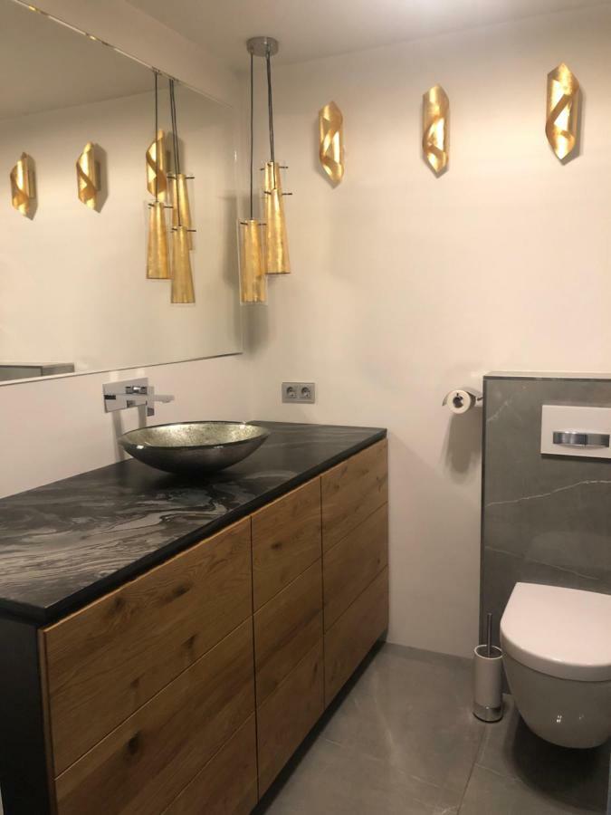 Luxurious 2 Bedroom Old Apartamento Munique